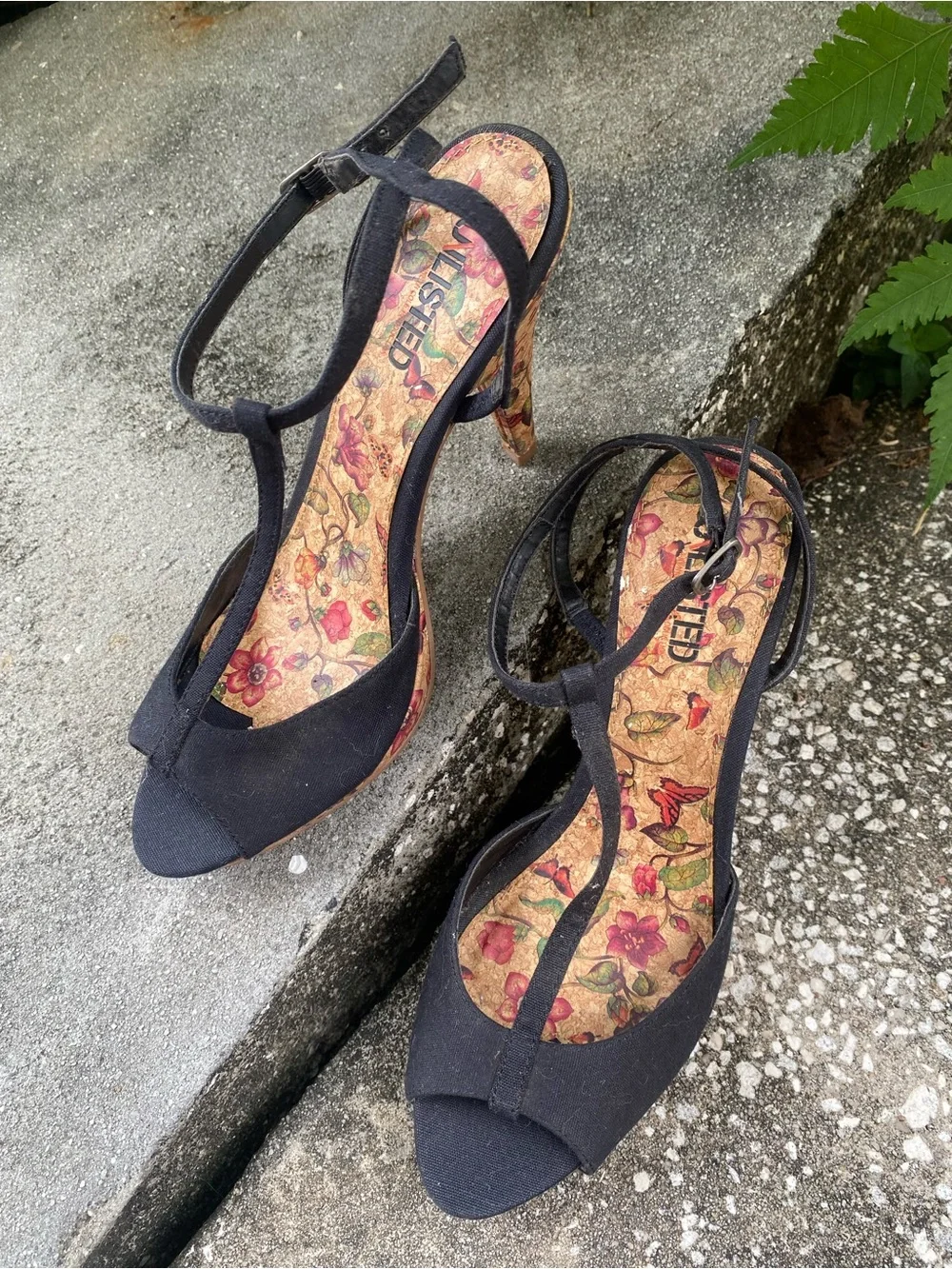 Vintage Unlisted by Kenneth Cole Black Floral Art Deco Cork Heels - VIP Lounge